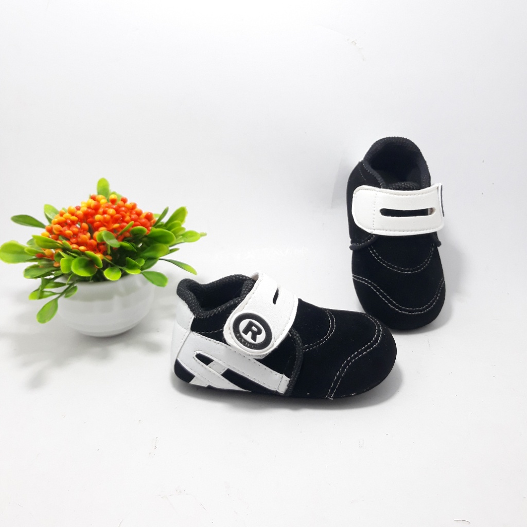 Sepatu Bayi Usia 0- 12 Bulan Model Sepatu bayi R