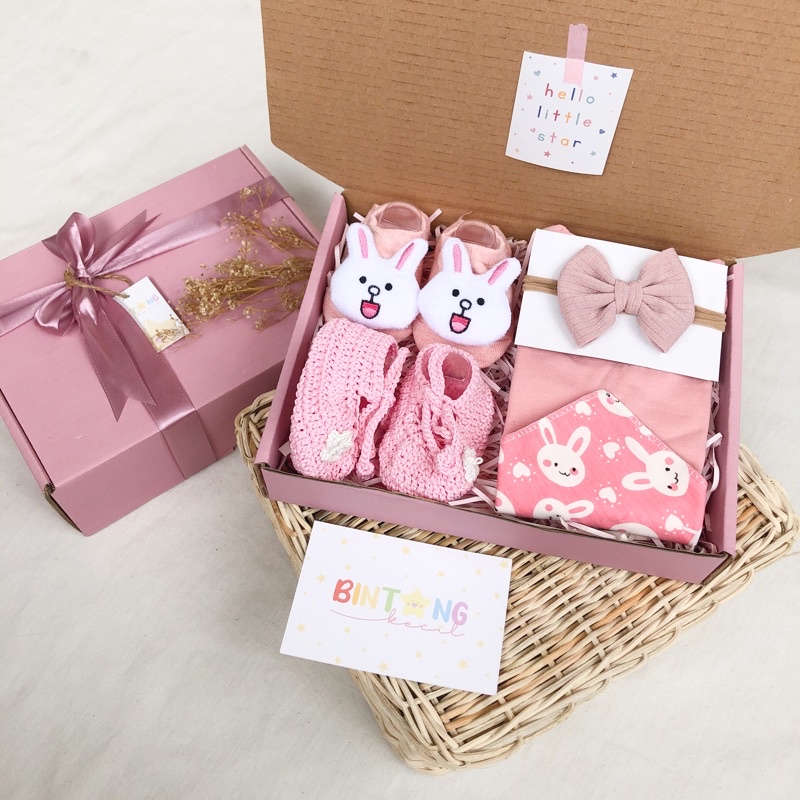 HAMPERS | Baby Hampers / Baby Gift / Newborn Hampers / Hampers Bayi / Kado Bayi / Kado Lahiran-Knit Shoes Soft Pink
