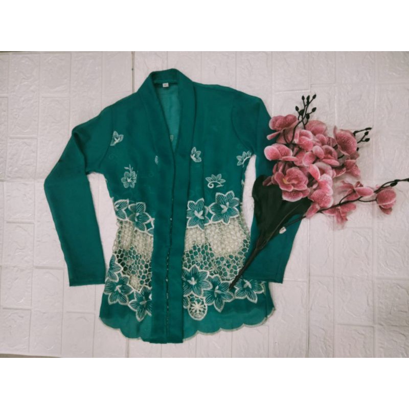 kebaya bordir anak tanggung