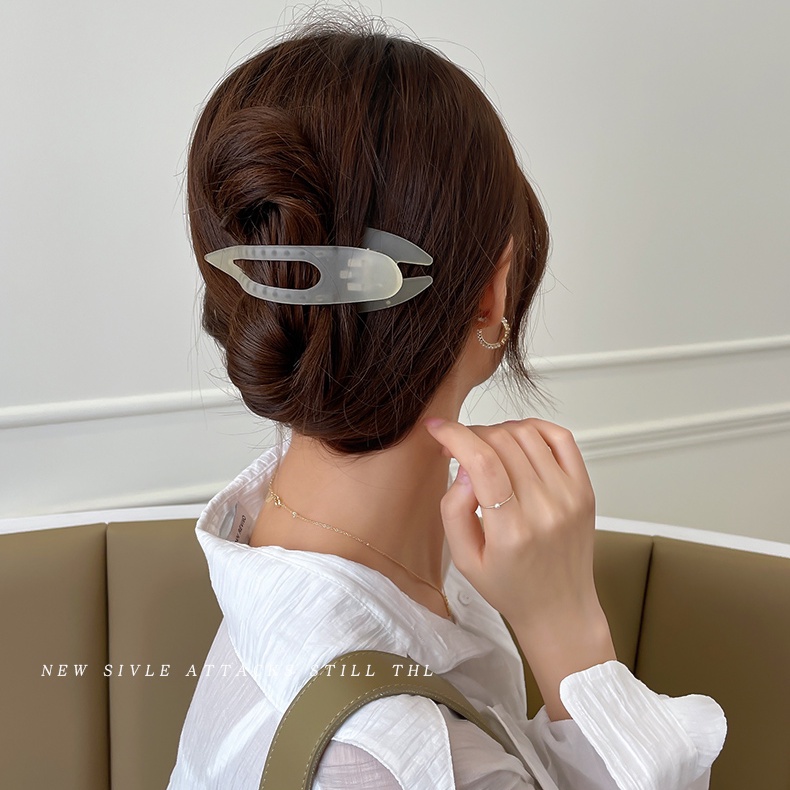 Korean Ins Acrylic Hair Claw Clip Fashion Simple Duckbill Clip Temperament Shark Clip for Women Hair Accessories