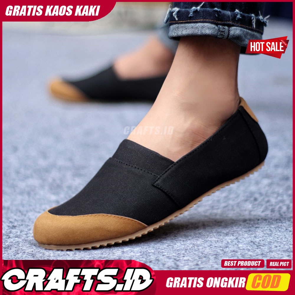 CRAFTS X KEN Sepatu Slip On Pria Sepatu Casual Pria AntSlip Slop Cowok/Cowo Original Sepatu Kasual Kerja Gaya Santai Keren Kekinian Termurah