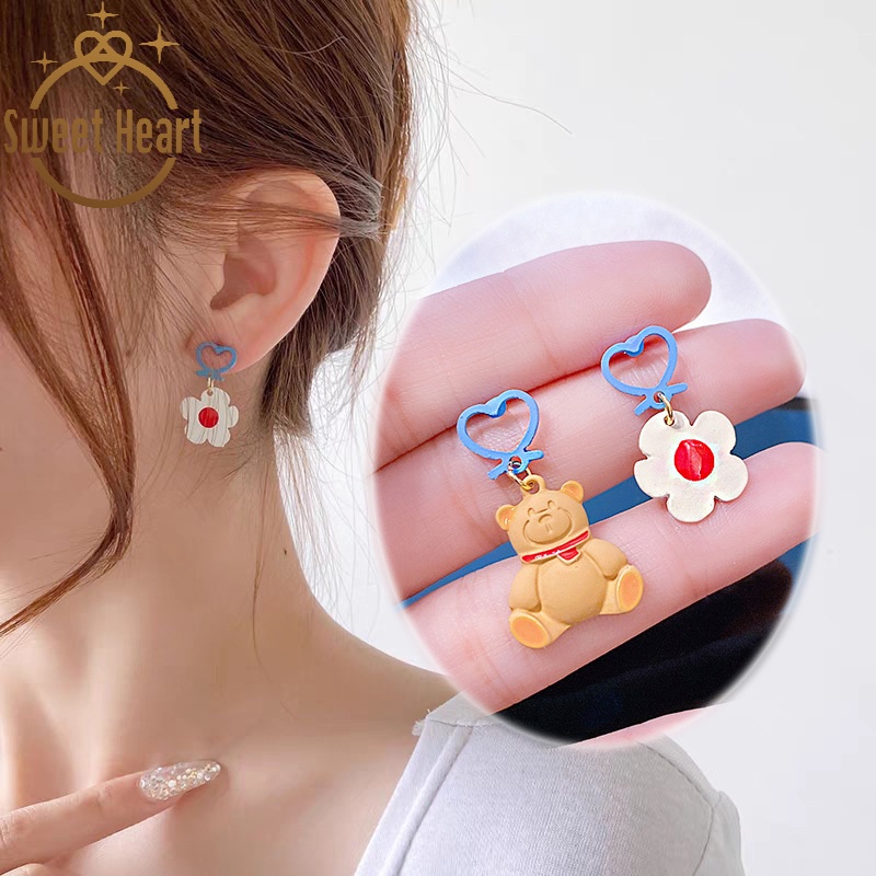 Anting S925 Silver Needle Bentuk Bunga Beruang Asimetris Gaya Korea