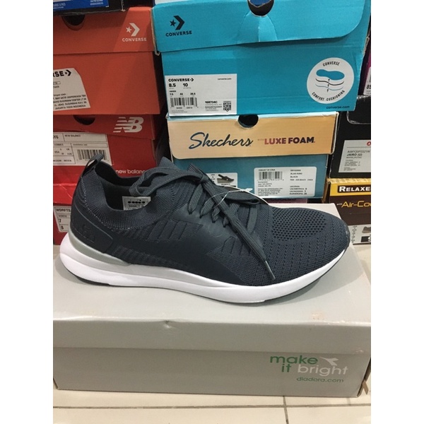 Diadora angelo grey. sepatu diadora pria original