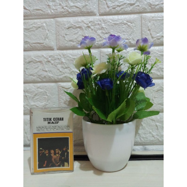 Kaset NAIF Titik Cerah