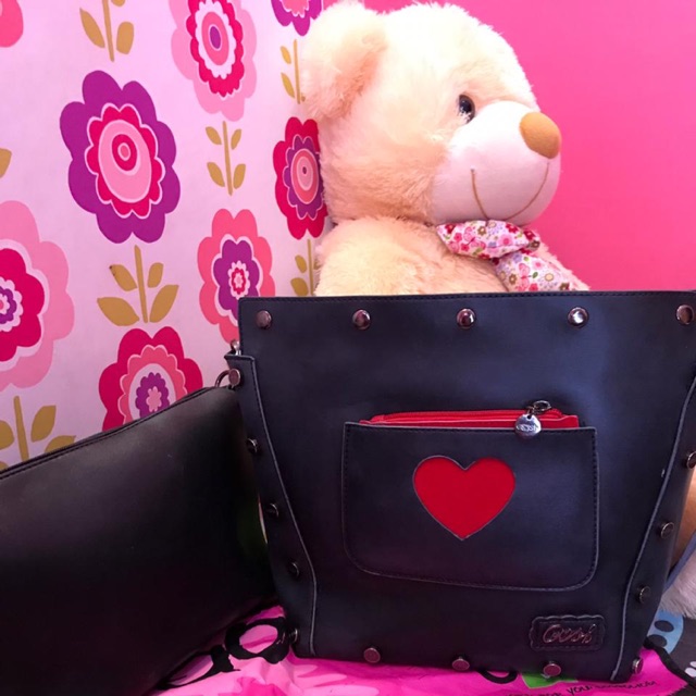 Tas gosh hitam (preloved)