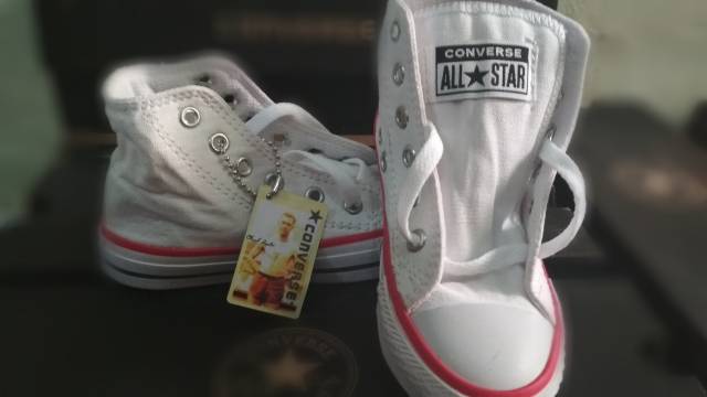 Sepatu Converse Anak Putih Model Tinggi / Sepatu Converse Anak / Sepatu Anak Laki-laki / Sepatu Anak Perempuan / Sepatu Unisex / Sepatu Anak / Sepatu Sekolah Anak / Sneakers Anak