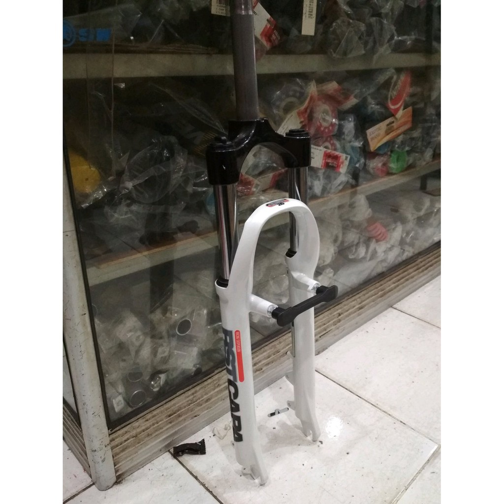 SALE Fork RST Capa ukuran standar