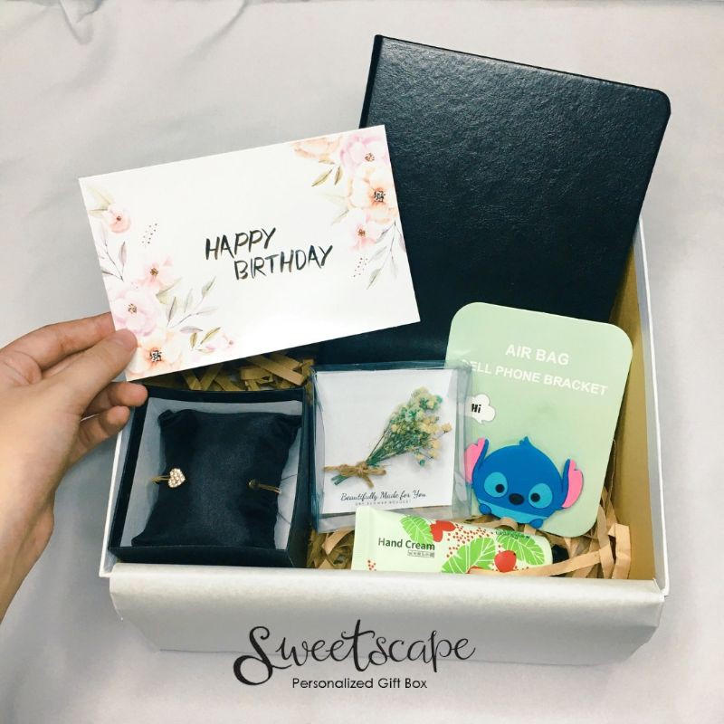 

Gift Box Package 39 - Paket Hampers 39 - Kado Ulang Tahun (Girl)