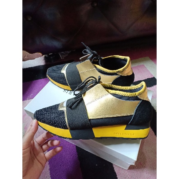 balenciaga race runners yellow