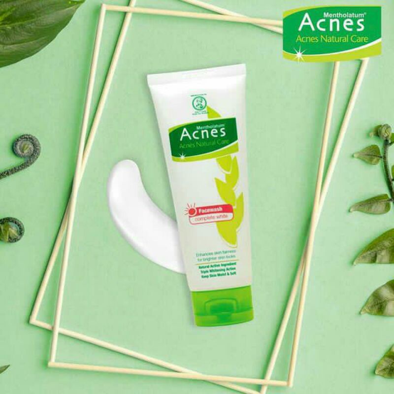 ACNES COMPLETE WHITE