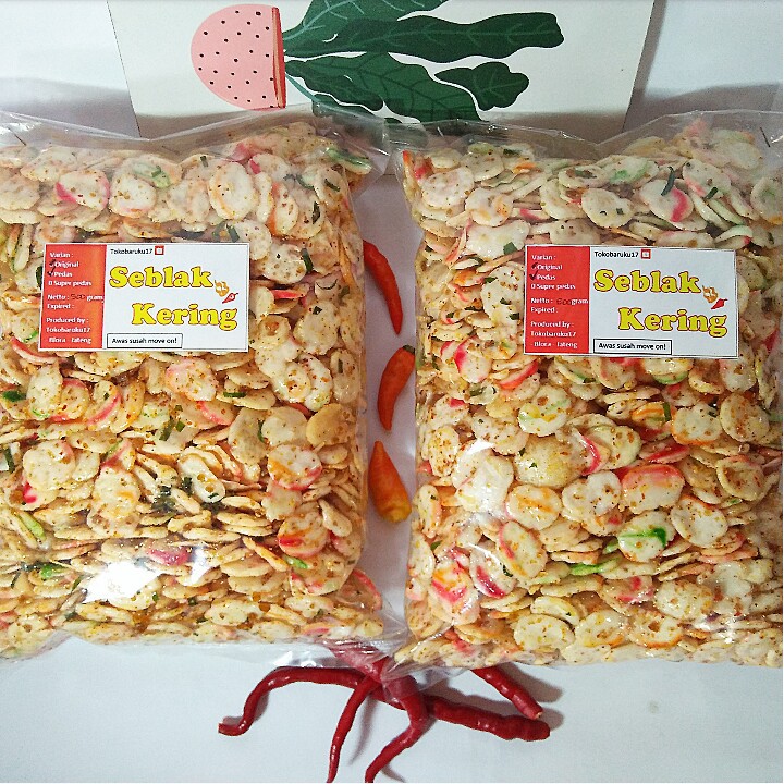 

Kerupuk Seblak Kering 900 gram Bantat Renyah Daun Jeruk Makanan Ringan Murah