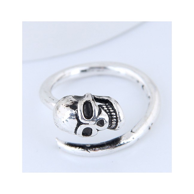 LRC Cincin Fashion Silver Skull Open Ring A57295