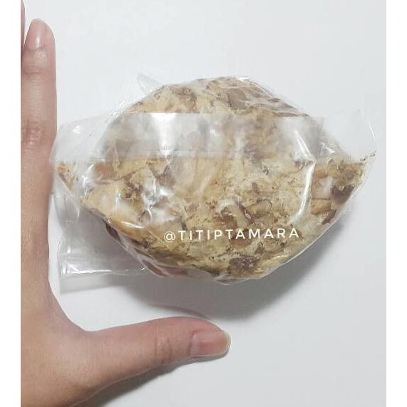 

ENAK 50 gr KATSUOBUSHI/BONITO FLAKES/CAKALANG ASAP/SERUTAN CAKALANG TERLEZAT