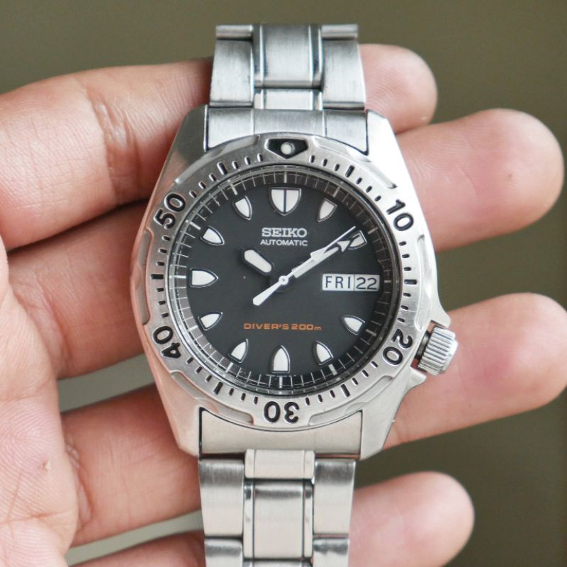 Seiko Diver SKX001 7S26-0010 Mid Size Jam Tangan Vintage Original Authentic Bekas Second Preloved