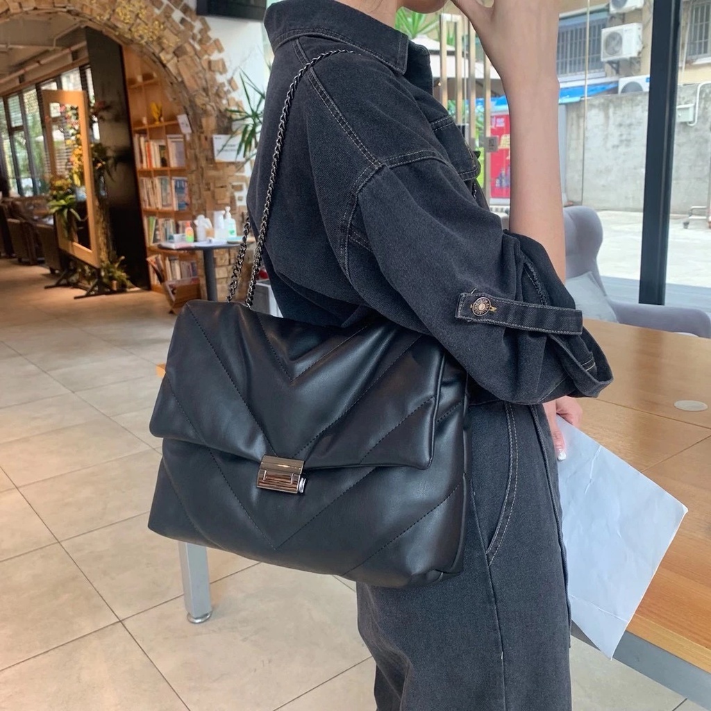 Rantai Besar Tas Bahu Wanita Tote Tas Messenger Kapasitas Besar Mode untuk Wanita 2020 Tas Selempang Warna Solid Tas Wanita