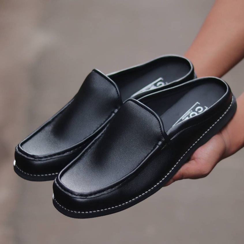 MOLK|Sandal Casual Slide Pria Original Kulit Syintetik Fashion Simple Murah Kekinian Anti Slip