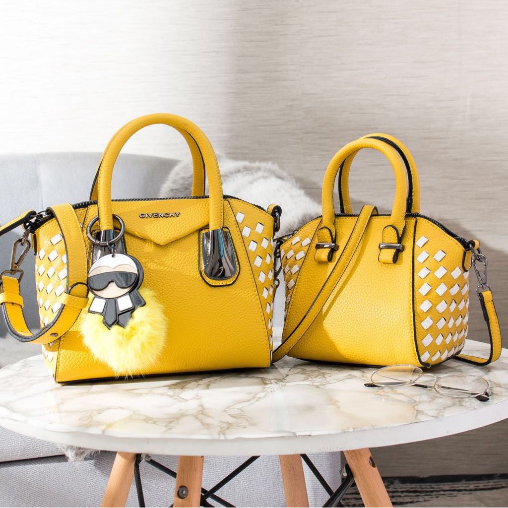 New Givenchy Antigona Carlito 3151