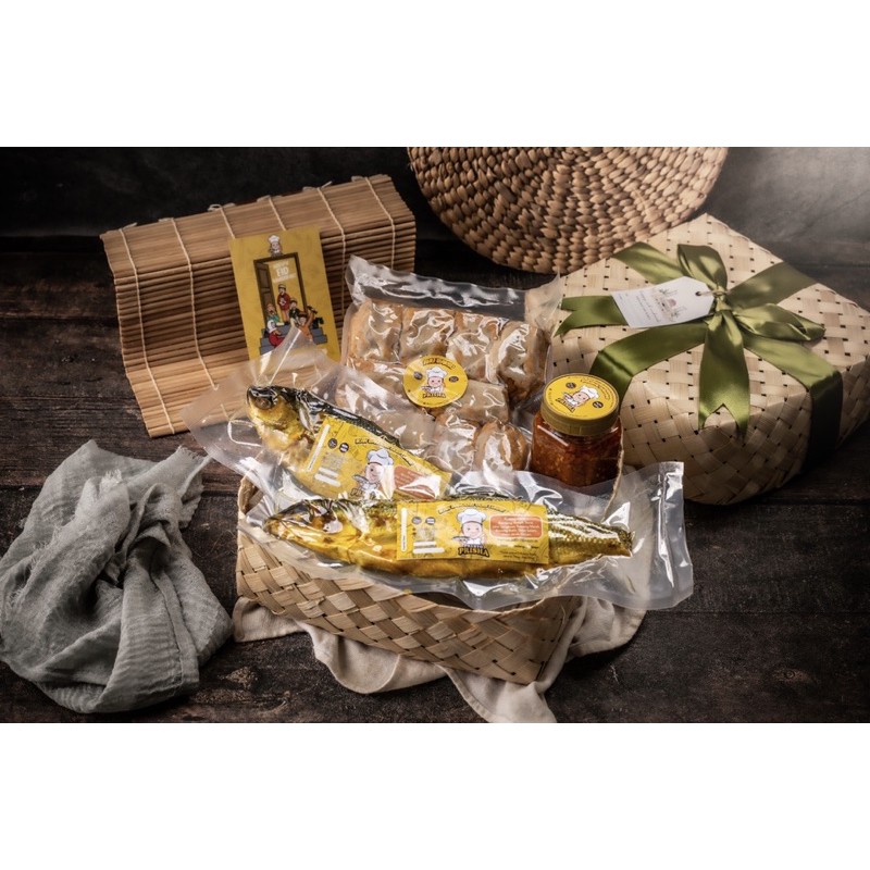 

Hampers Idul Fitri