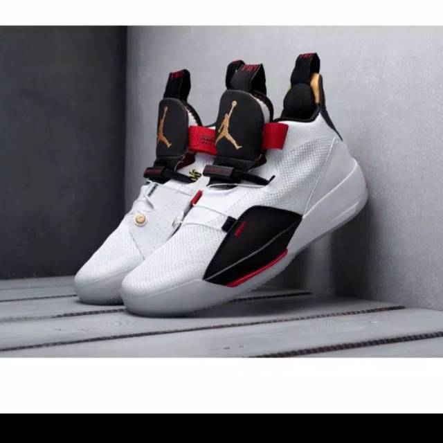 Nike high Jordan 33