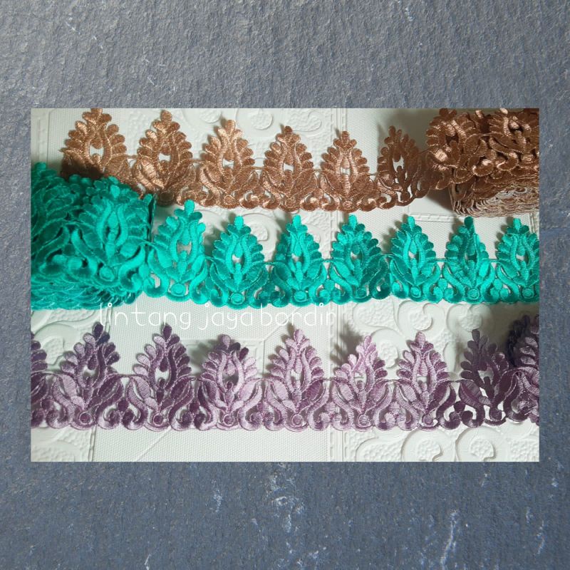 renda bordir aplikasi roll klasik cemara daun