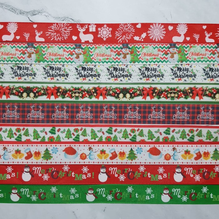 

Pita Natal Roll Motif Unik 20 Yard (18 Meter) 071