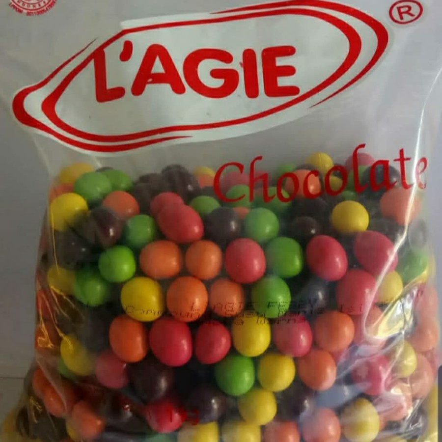 

Coklat Lagie Febby Peanut Warna 1 Bungkus