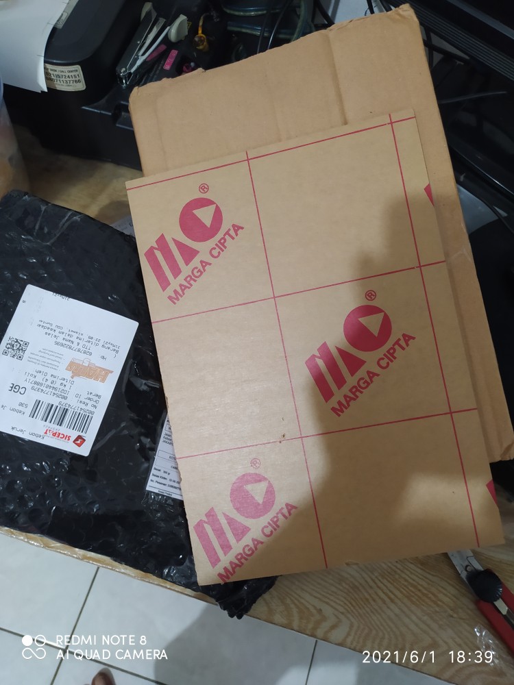 Akrilik Lembaran 4mm Uk. A4 / Akrilik Bening / Marga Cipta / Acrylic