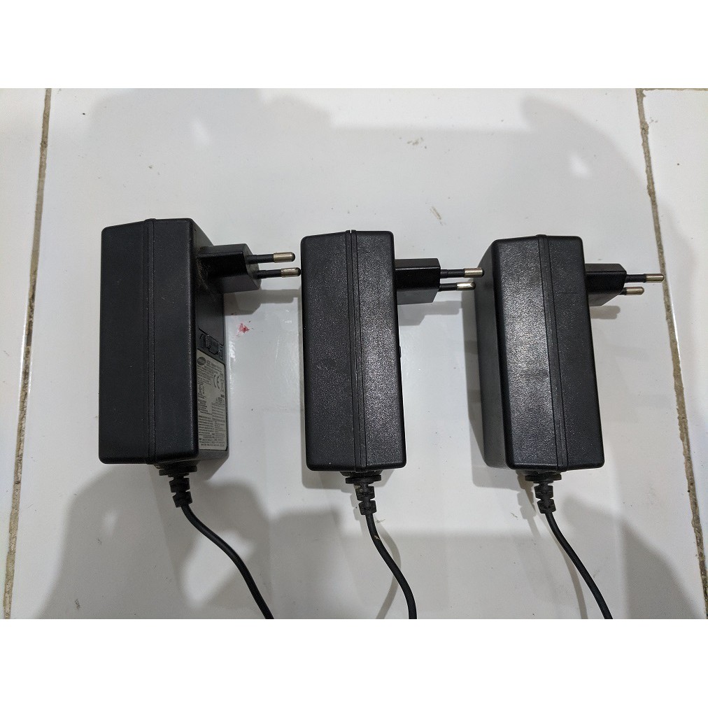 ADAPTOR MONITOR UNTUK LED SAMSUNG / LG 14.0V 1.786A COCOK UNTUK MONITOR LG DAN SAMSUNG