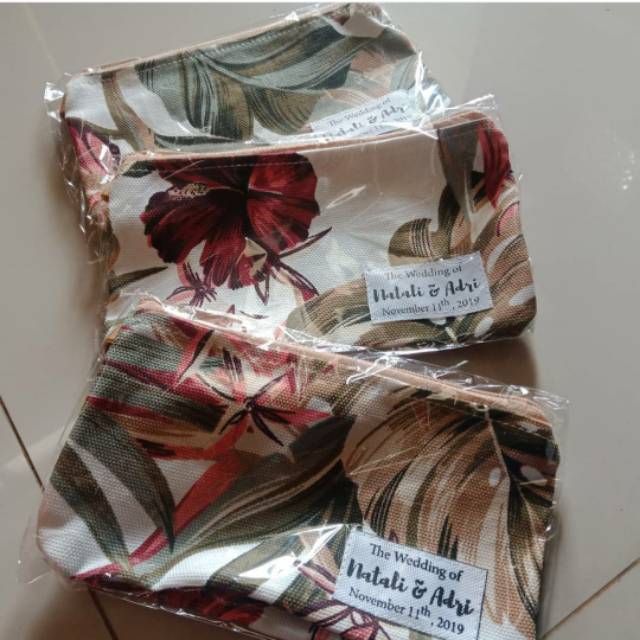 Souvenir dompet pouch sablon label nama