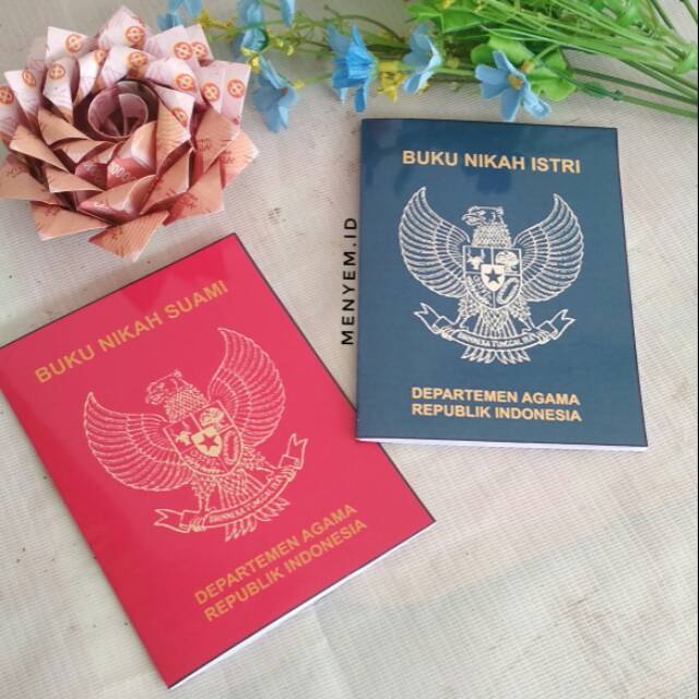 Replika buku nikah Ukuran 10x14 cm untuk dekorasi mahar dan property