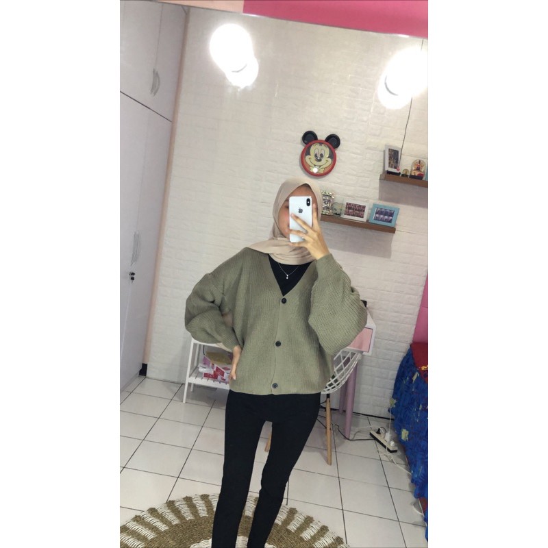Lolly Cardy // Cardy rajut termurah by @stripetee_mrln-Khaki