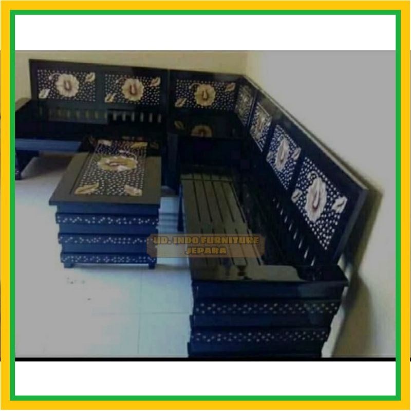 Kursi tamu kayu jati untuk ruangan pojok warna hitam