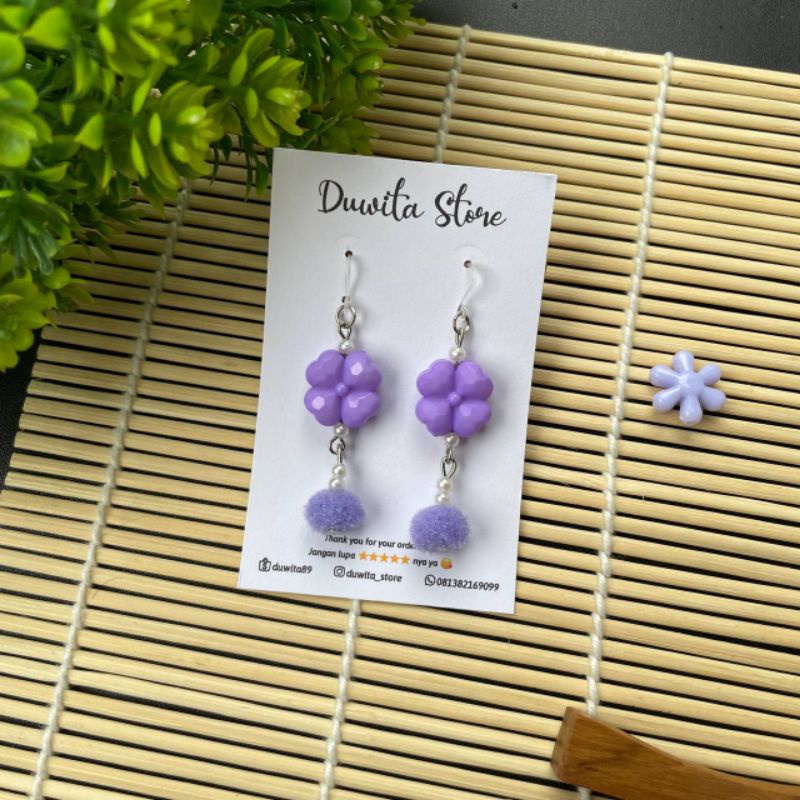 HANDMADE ANTING DEWASA KAITAN PLASTIK/SILVER MOTIF BUNGA+POM2