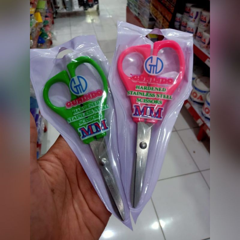

GUNTING KECIL