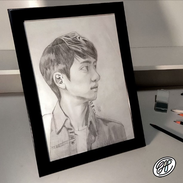 [+Frame] Jasa Lukis Wajah Sketsa Arsir Pensil Warna Bingkai Pigura Frame Hadiah Kado A4 A5 | YAP