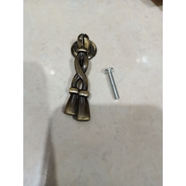 TARIKAN LACI KEPANG TARIKAN LACI ANTIK