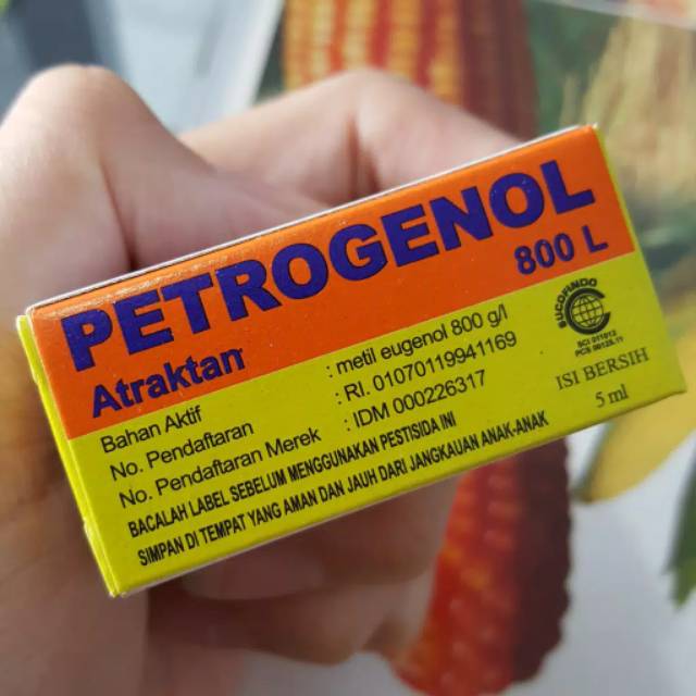 PETROGENOL 800 L - Antraktan Pengendali lalat buah