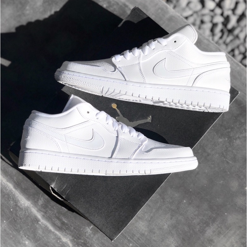 Air Jordan 1 Low white
