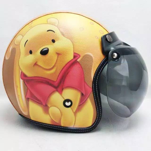 Helm karakter winnie the pooh | Shopee Indonesia