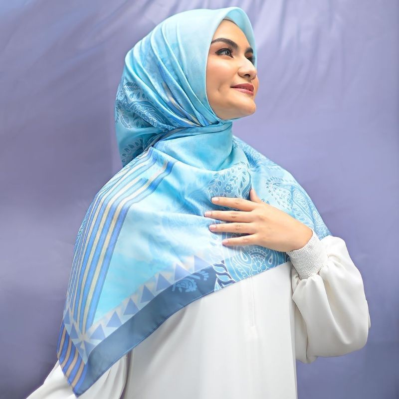 KIRANA BLUE MANDJHA X WINDY SERIES IVAN GUNAWAN