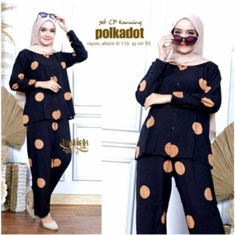 One Set Baju Wanita motif Polkadot