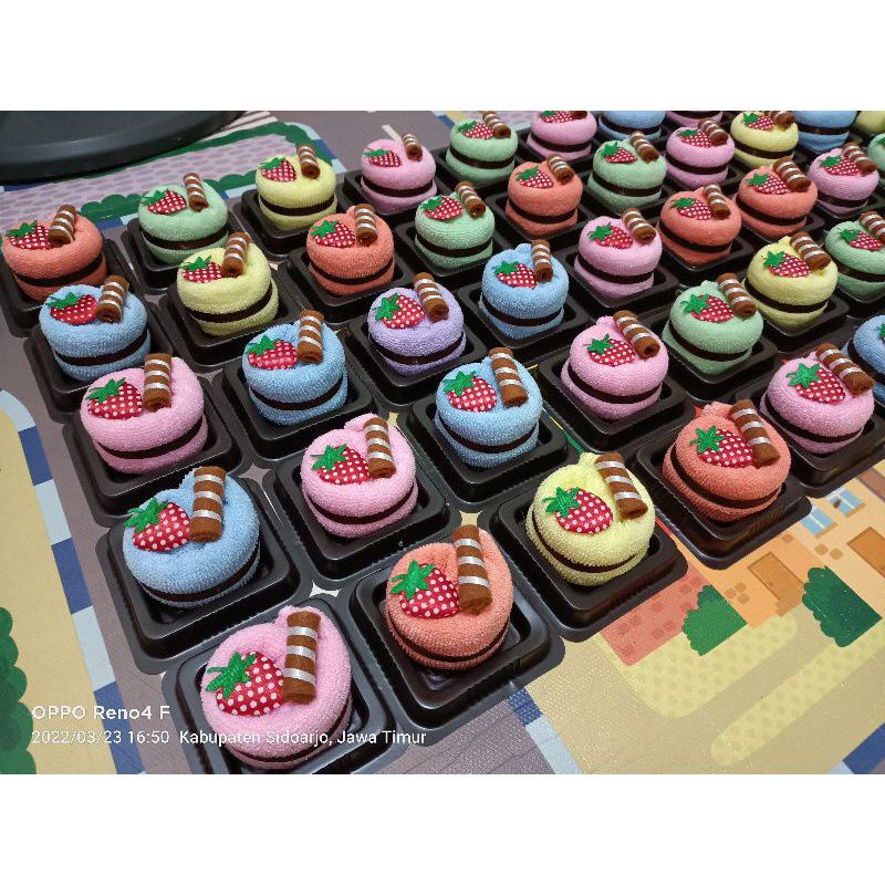 hampers souvenir saputangan handuk