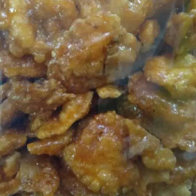 

Cemilan bandung emping pedas / emping manis