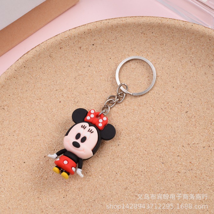 Gantungan Kunci DISNEY Aksesoris Pvc Karakter Lucu Custom Souvenir Bahan Karet Donald Pooh Micky Minnie Piglet Wanita Pria Pin bros Mini Button Lucu Aesthetic Chikoisme