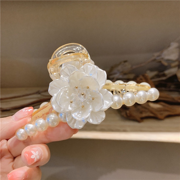 JEPIT BUNGA JEPITAN AKRILIK PANJANG PEARL JEDAI MUTIARA BESAR KLIP AKSESORIS RAMBUT ELEGAN KOREA WANITA FLORAL FLOWER BESAR TEBAL KOREAN WOMEN FEMALE ELEGANT SMALL PEARLS JAW THICK HAIR ACCESSORIES CLUTCHER CLAW CLIP CLIPS LARGE BIG LONG JUMBO HAIRCLIP