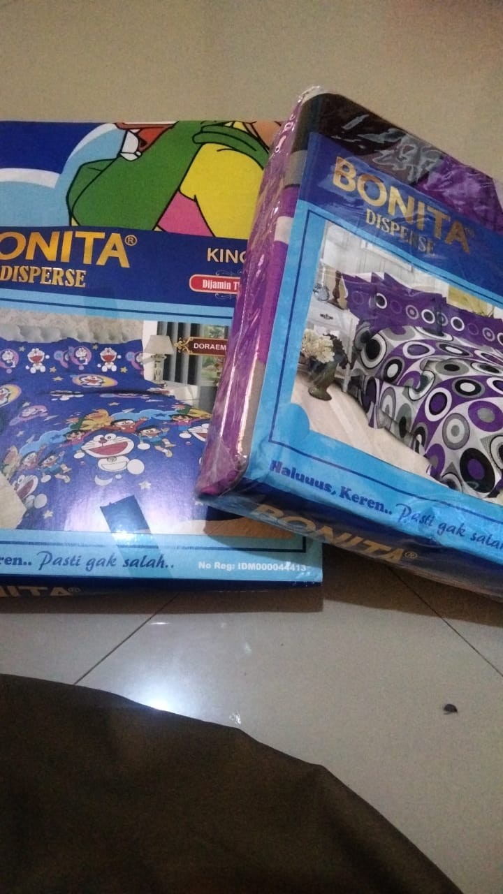 Sprei Bonita King 180 Cm X 200 Cm Corak Bellavista