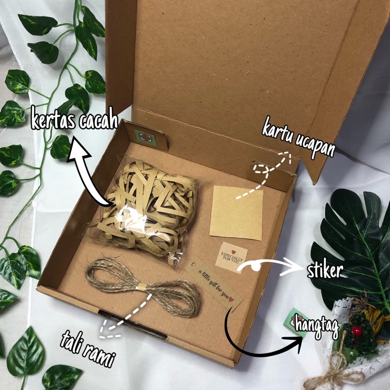 

Box ukuran 20x20x5 cm | Hampers box Pangkalan Bun