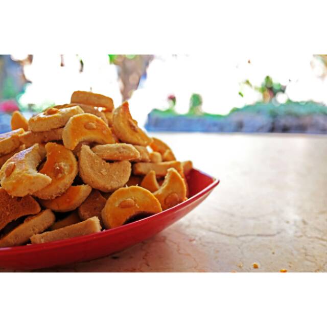 

Kue kacang , roti kacang 500gr