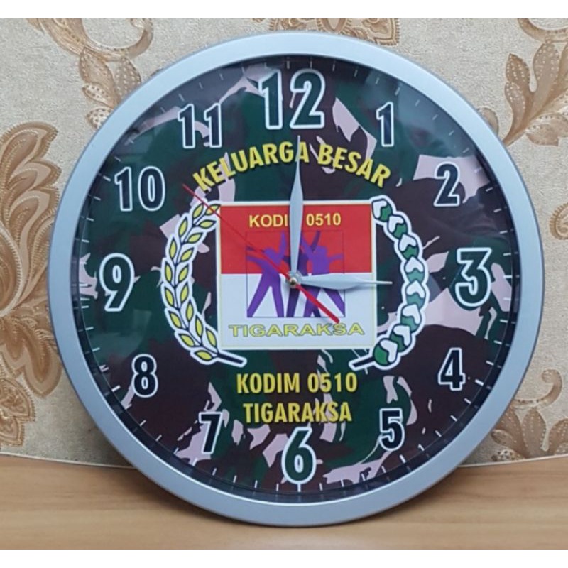 JAM DINDING KODAM 0510 TIGA RAKSA