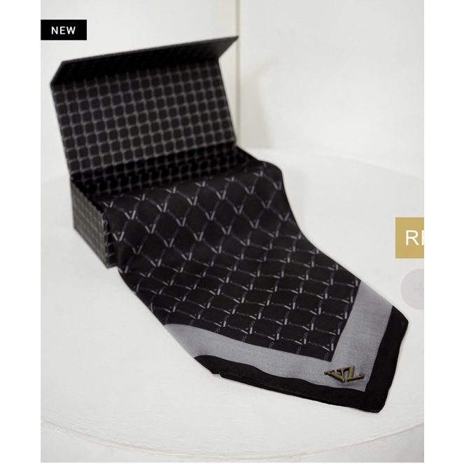 New Monogram Scarf Black - Vivi Zubedi